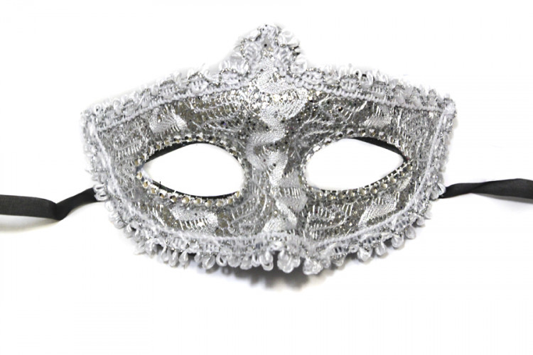 Маска венецианская кружевная серебряная