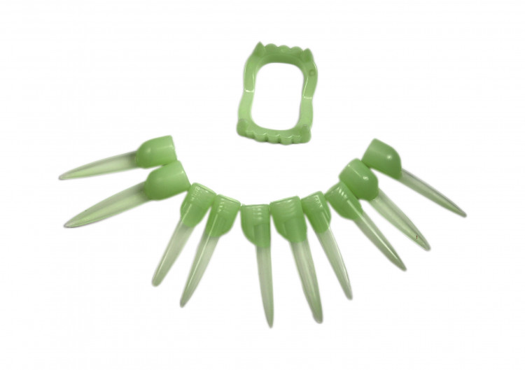 Челюсть вампира и когти набор